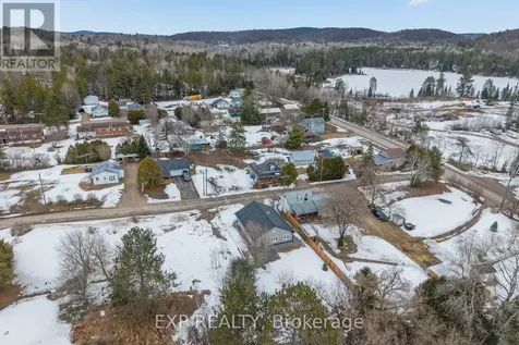 15 Zilney Street Madawaska Valley ON K0J 1B0