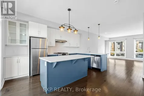 404 Terravita Private Ottawa ON K1V 2R9