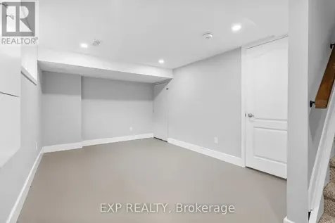 404 Terravita Private Ottawa ON K1V 2R9