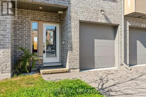 404 Terravita Private Ottawa ON K1V 2R9