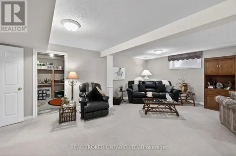 9 Cadeau Terrace London South (south A) ON N6K 4T5