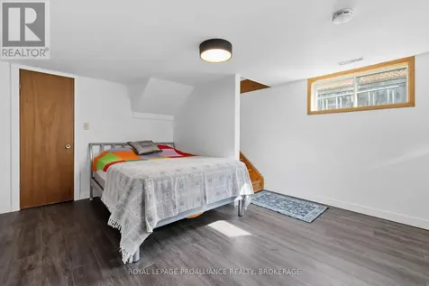 158 Arthur Street Gananoque ON K7G 1A9