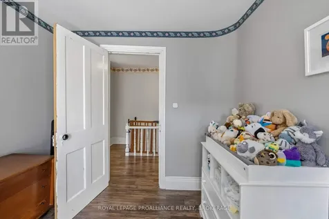 158 Arthur Street Gananoque ON K7G 1A9