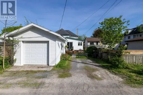158 Arthur Street Gananoque ON K7G 1A9