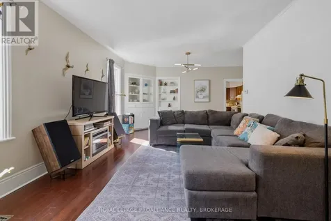 158 Arthur Street Gananoque ON K7G 1A9