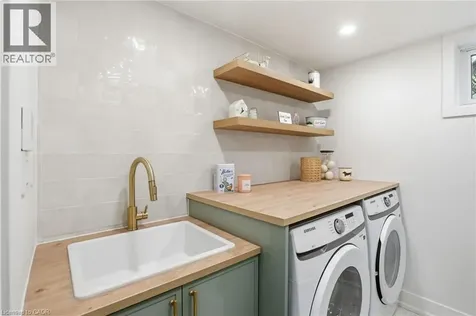 345 Rankin Drive Burlington ON L7N 2B2