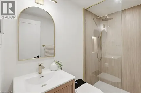 345 Rankin Drive Burlington ON L7N 2B2