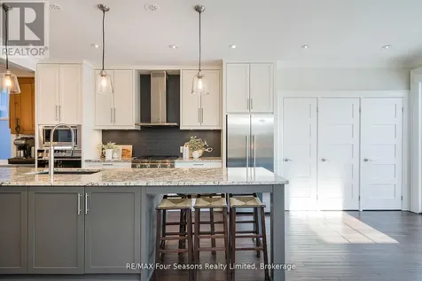 213 Birch Street Collingwood ON L9Y 2V5