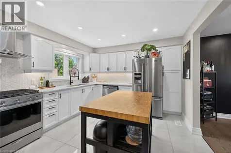1 Sandringham Avenue Hamilton ON L9C 2H3