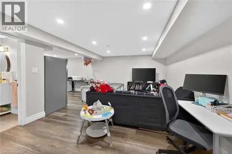 1 Sandringham Avenue Hamilton ON L9C 2H3