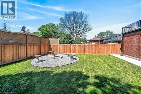 1 Sandringham Avenue Hamilton ON L9C 2H3