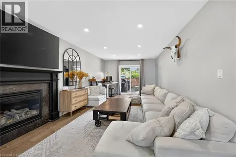 1 Sandringham Avenue Hamilton ON L9C 2H3