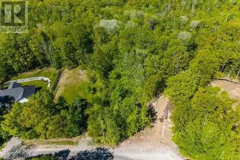 1536 Champlain Road Tiny ON L9M 0C1