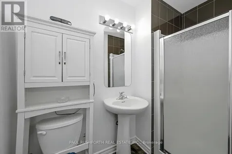 137 Harthill Way North Ottawa ON K2J 5V1