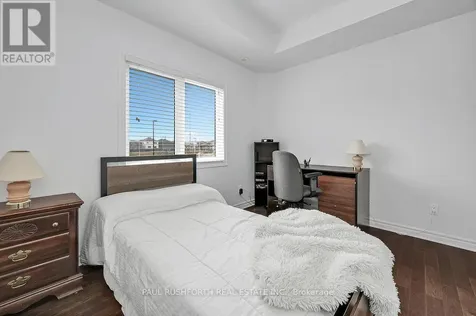 137 Harthill Way North Ottawa ON K2J 5V1