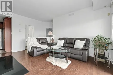 137 Harthill Way North Ottawa ON K2J 5V1
