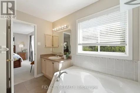 24 Sirocco Crescent Ottawa ON K2S 1Z7