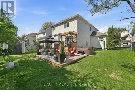 24 Sirocco Crescent Ottawa ON K2S 1Z7