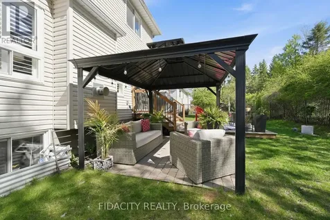 24 Sirocco Crescent Ottawa ON K2S 1Z7