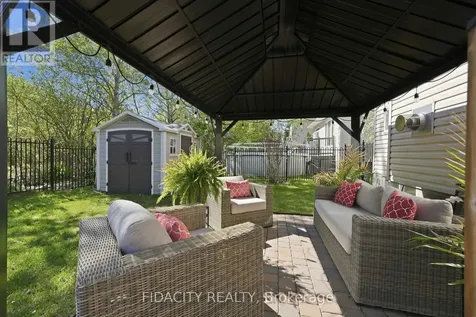 24 Sirocco Crescent Ottawa ON K2S 1Z7
