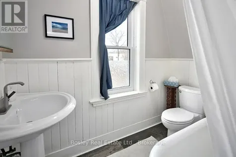 404 9th Street East Owen Sound ON N4K 1P3