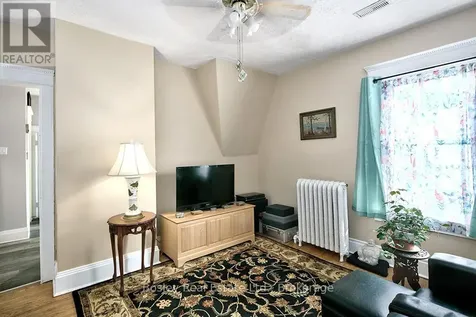 404 9th Street East Owen Sound ON N4K 1P3