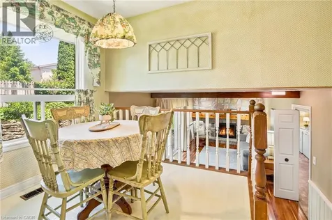 9 Magnolia Court Fonthill ON L3E 0H5