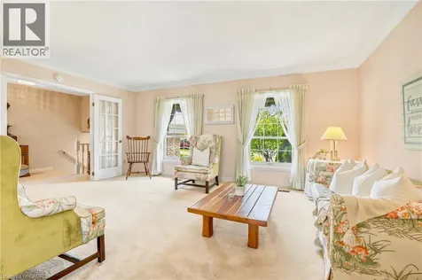 9 Magnolia Court Fonthill ON L3E 0H5
