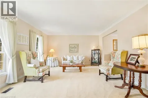 9 Magnolia Court Fonthill ON L3E 0H5