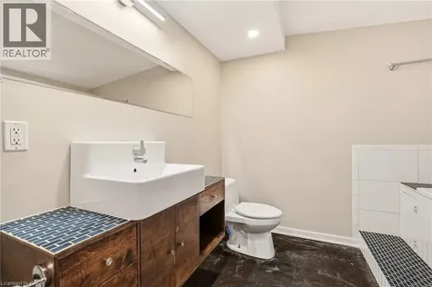192 Catharine Street South Hamilton ON L8N 2K3