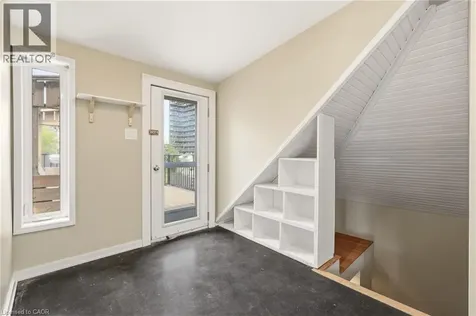 192 Catharine Street South Hamilton ON L8N 2K3