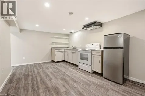192 Catharine Street South Hamilton ON L8N 2K3
