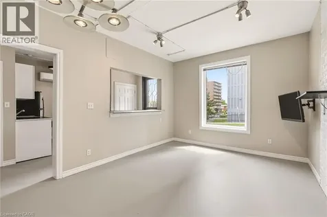192 Catharine Street South Hamilton ON L8N 2K3