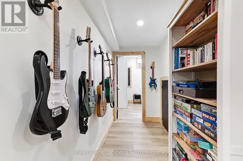 50 Hughes Street Collingwood ON L9Y 3Z1