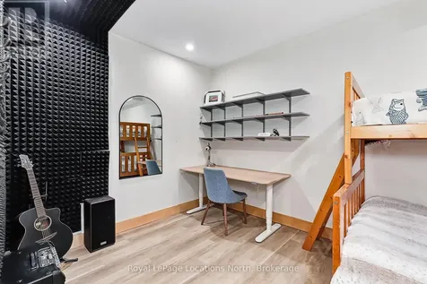 50 Hughes Street Collingwood ON L9Y 3Z1