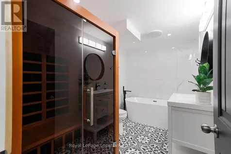 50 Hughes Street Collingwood ON L9Y 3Z1