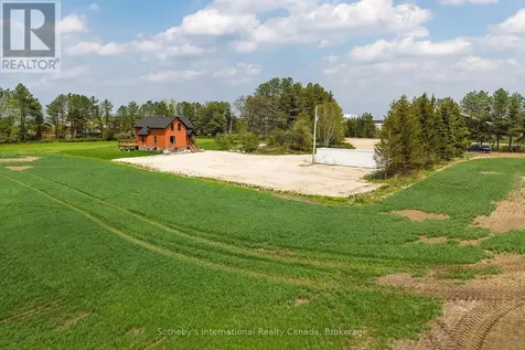 1952 Nottawasaga Concession 6 North Clearview ON L0M 1S0