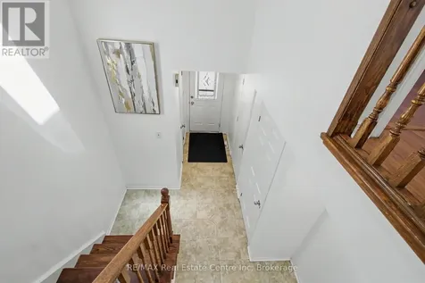 51 Camrose Court Kitchener ON N2M 5J4