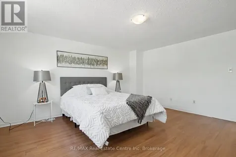 51 Camrose Court Kitchener ON N2M 5J4