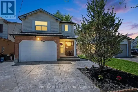 51 Camrose Court Kitchener ON N2M 5J4