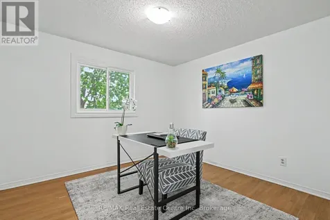 51 Camrose Court Kitchener ON N2M 5J4