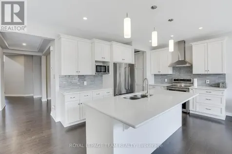 389 Andalusian Crescent Ottawa ON K2V 0C3