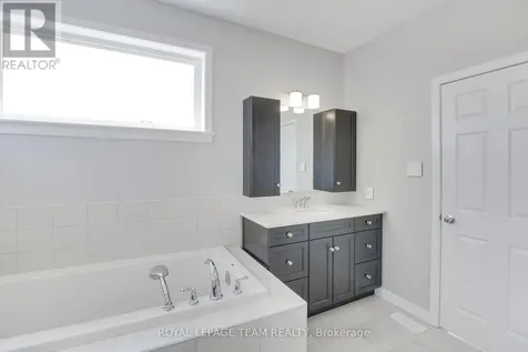 389 Andalusian Crescent Ottawa ON K2V 0C3