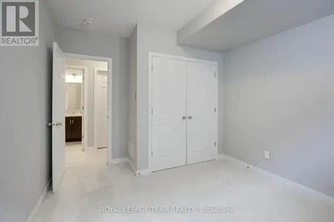 389 Andalusian Crescent Ottawa ON K2V 0C3