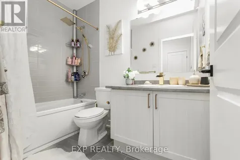 209 Pingwi Place Ottawa ON K1X 0G1
