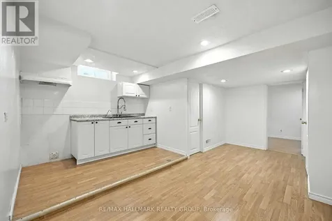 55 Fair Oaks Crescent Ottawa ON K2G 4W3