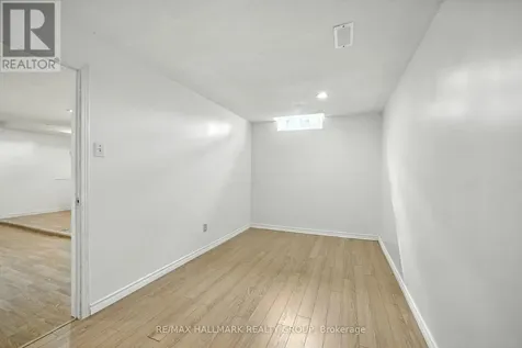55 Fair Oaks Crescent Ottawa ON K2G 4W3