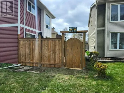 55 Fair Oaks Crescent Ottawa ON K2G 4W3