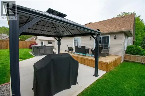3 Meadowbrook Court Dunnville ON N1A 3H6