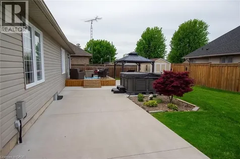 3 Meadowbrook Court Dunnville ON N1A 3H6